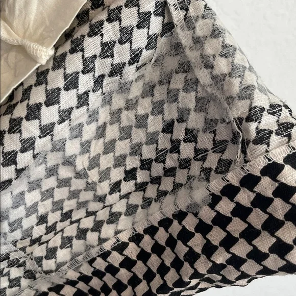 Dissh Houndstooth Mini Dress Black Cream - Picture 11 of 11